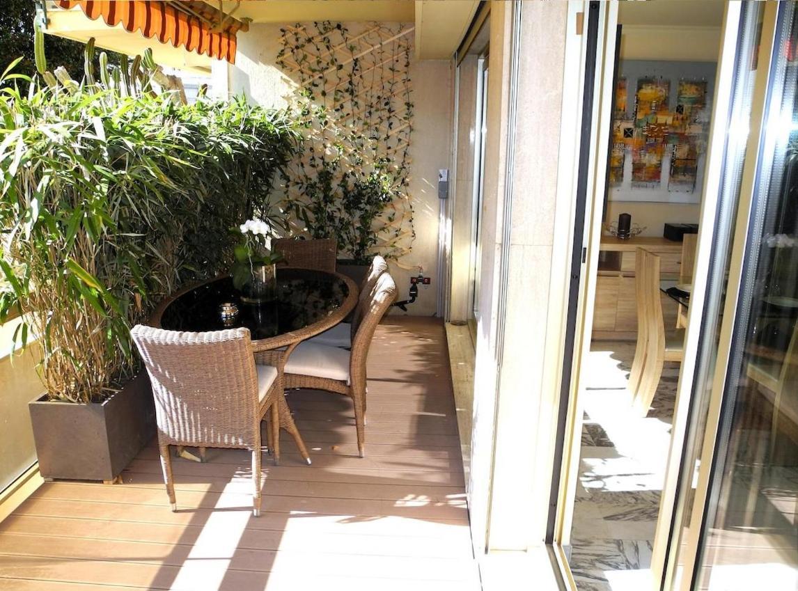 90M2 Apartement - Les Palmiers De Кан Екстериор снимка